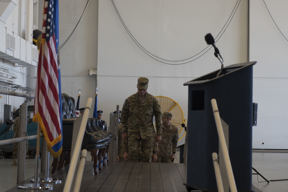 8th SOS change of command