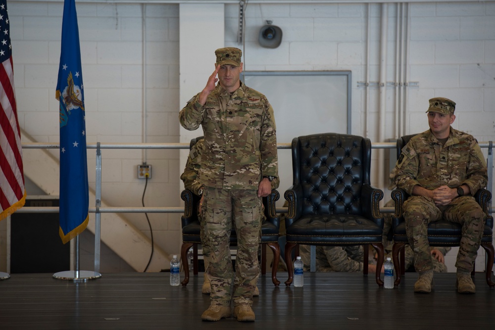 8th SOS change of command