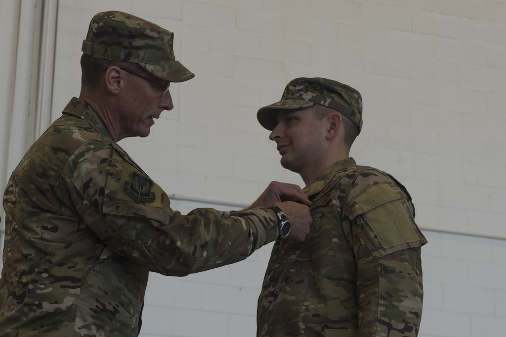 8th SOS change of command