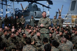 15th MEU Commander Visits Marines, Sailors aboard San Diego
