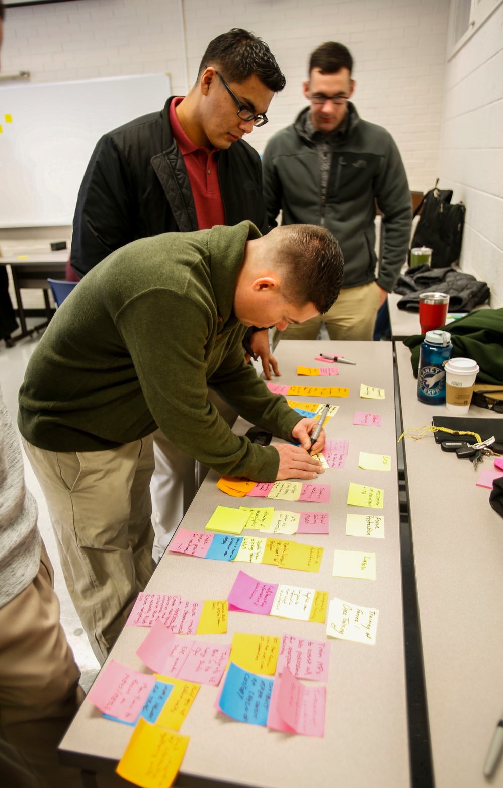 Lejeune Marines sharpen problem-solving skills at thinking workshop