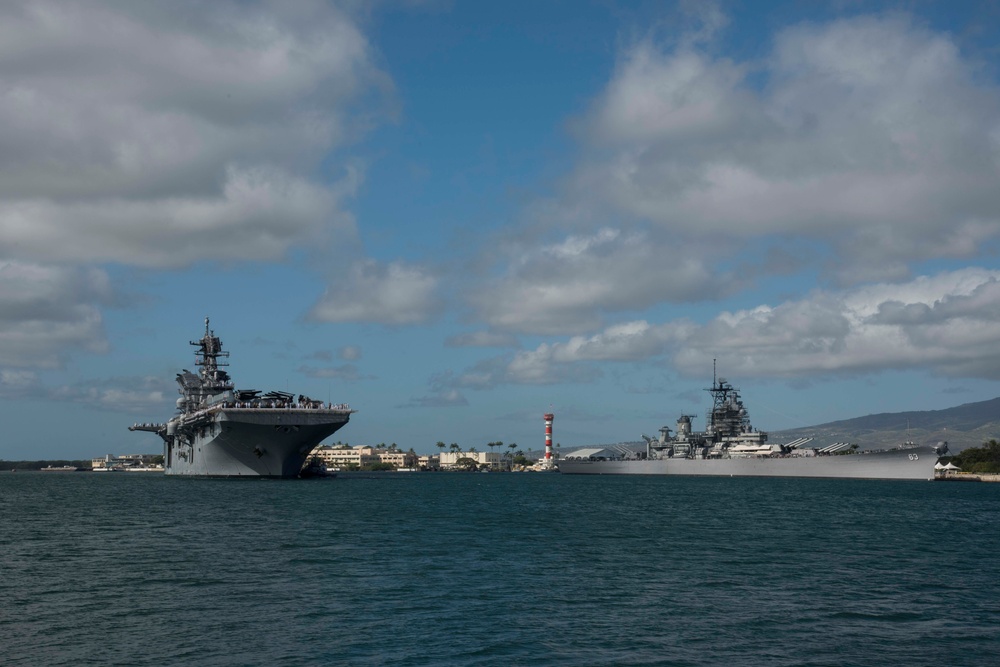 America Amphibious Ready Group (ARG)/15th Marine Expeditionary Unit (MEU) arrive on Joint Base Pearl Harbor-Hickam