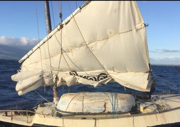 Imagery Available: Coast Guard, good Samaritan assist disoriented Australian mariner off Maui