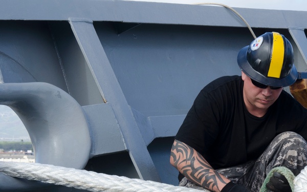 USS Frank Cable Arrives Hawaii