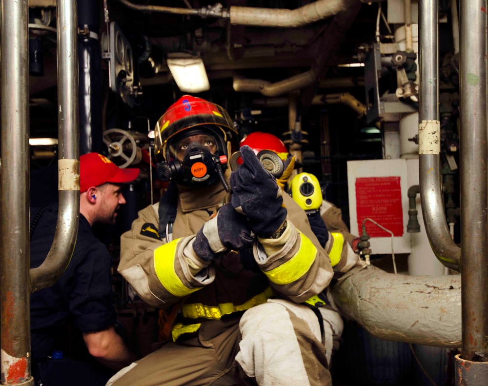 USS Frank Cable Drills in Fire Fighting