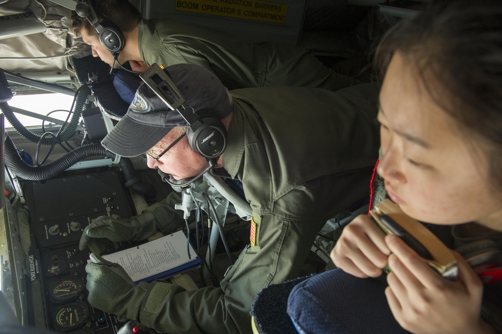 Academy cadets tour Beale operations