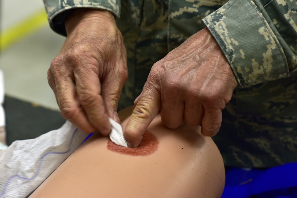 Tactical trauma medicine course reinforces 163d Medical Group’s skills