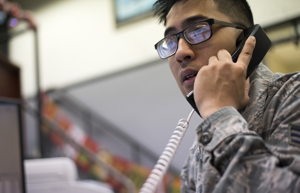 World’s Greatest MOC: 18th MXG Airmen manage aircraft repairs