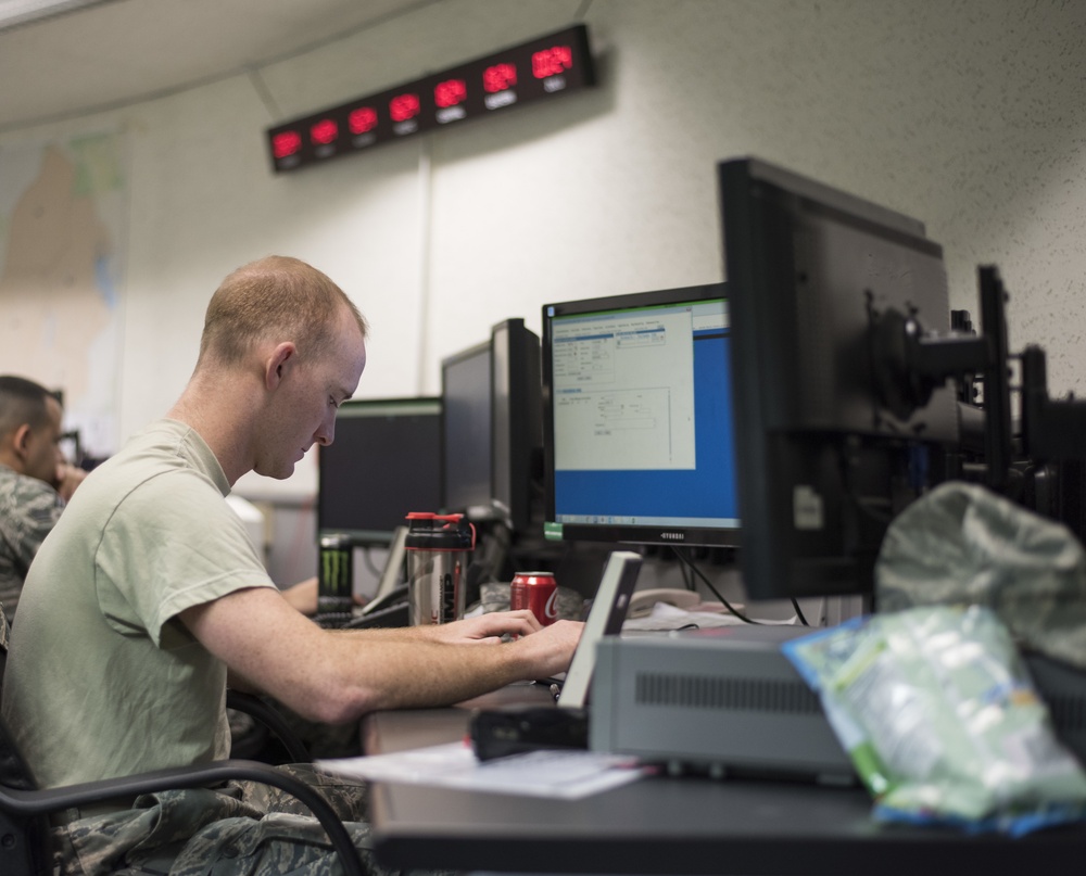 World’s Greatest MOC: 18th MXG Airmen manage aircraft repairs