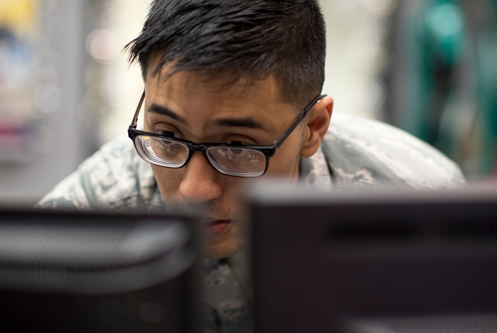 World’s Greatest MOC: 18th MXG Airmen manage aircraft repairs