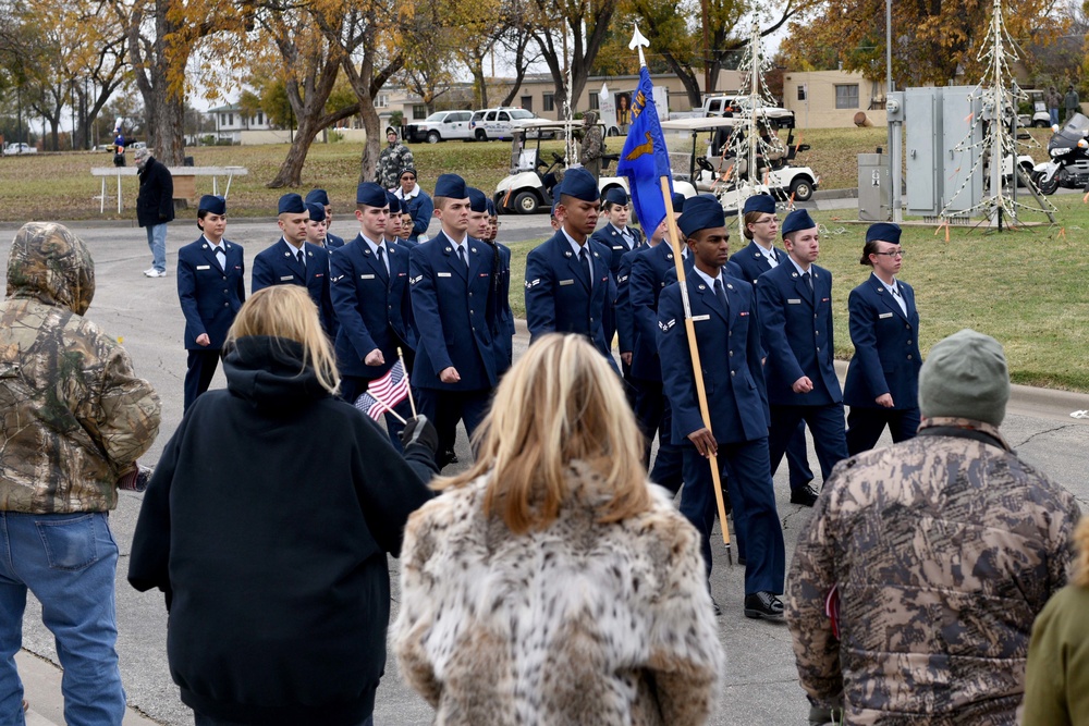 Veterans honored in Heroes Hunt parade