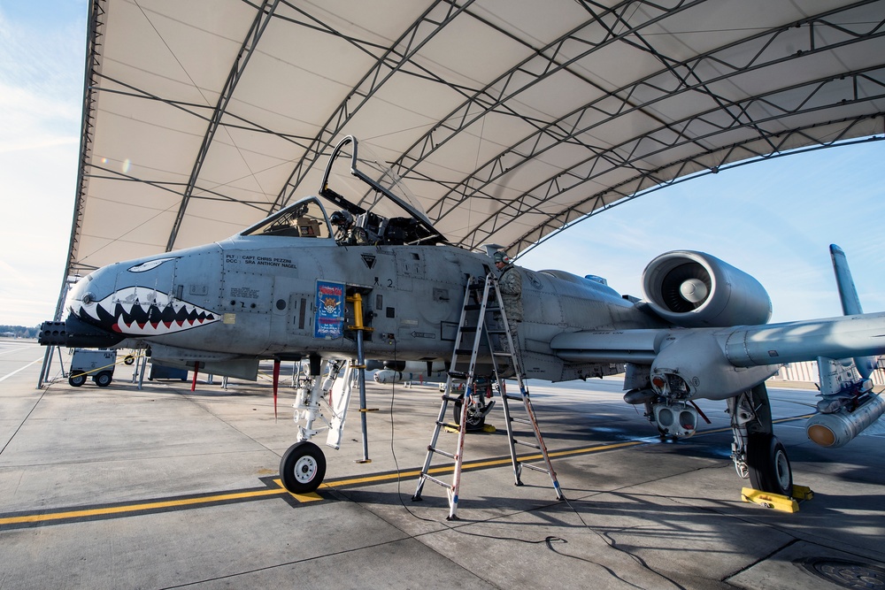 75th AMU keeps A-10s flying despite frigid conditions