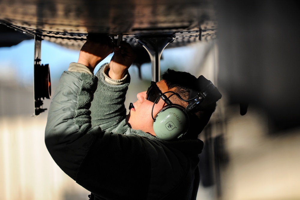 75th AMU keeps A-10s flying despite frigid conditions