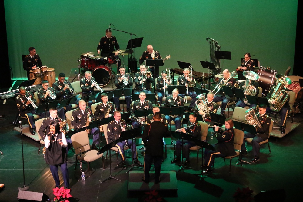 ‘Big Red One’ band brings in holiday season with concerts