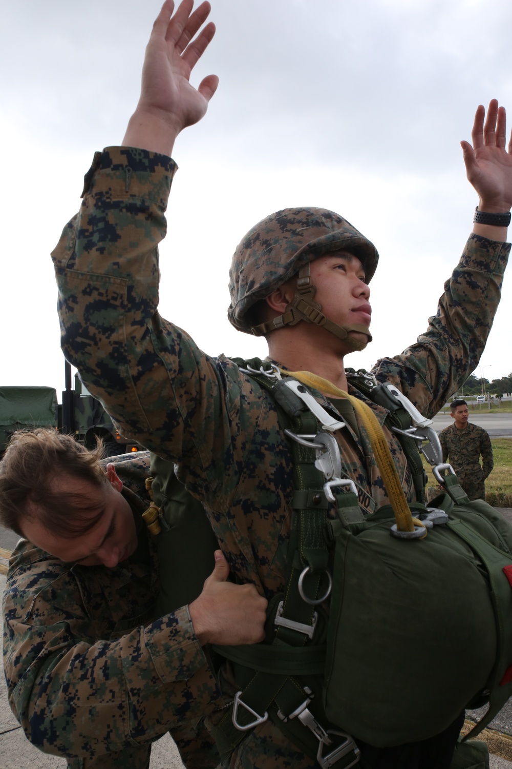 Falling with style: Rough Riders conduct air delivery operations