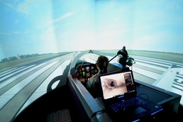 Researchers test virtual reality Adaptive Flight Training Study at Columbus AFB