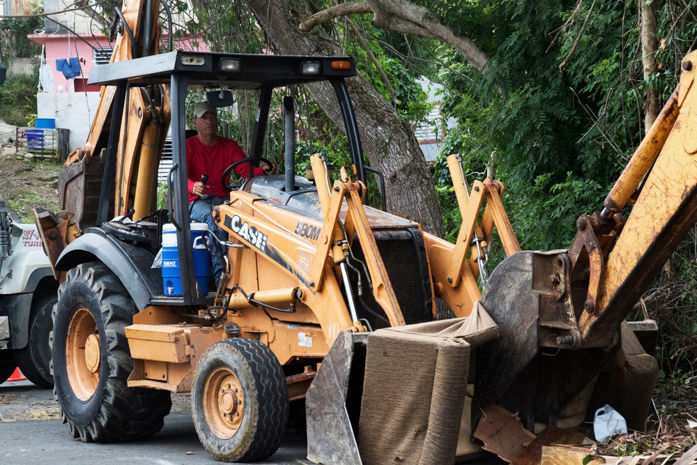 USACE debris management mission continues in Guaynabo, Puerto Rico