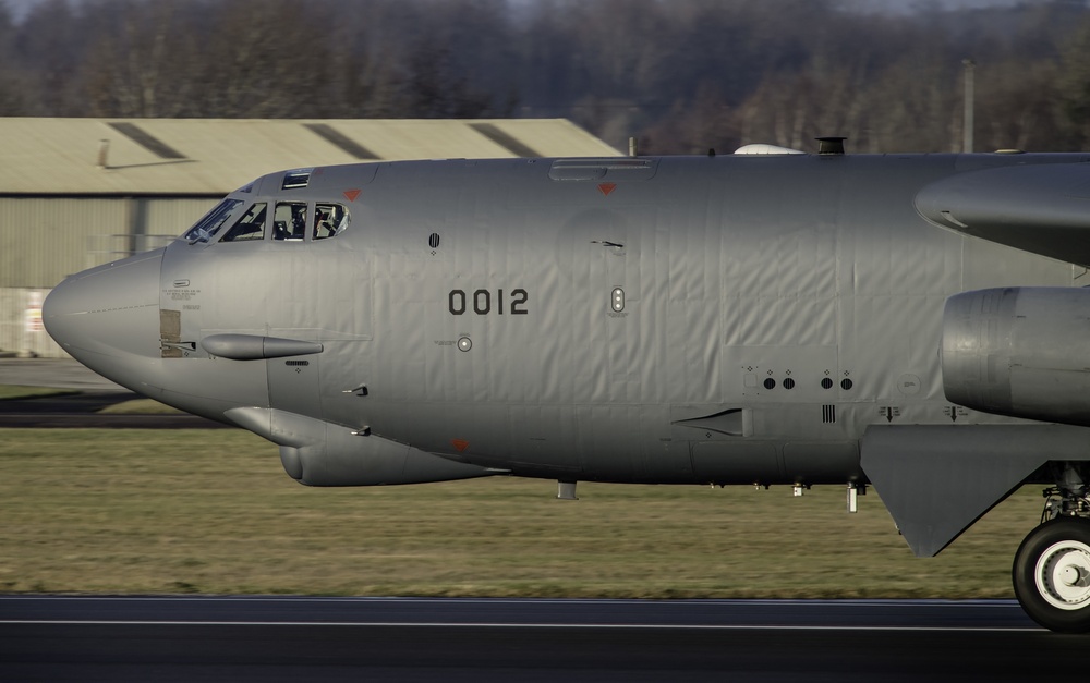 Bombers arrive in UK