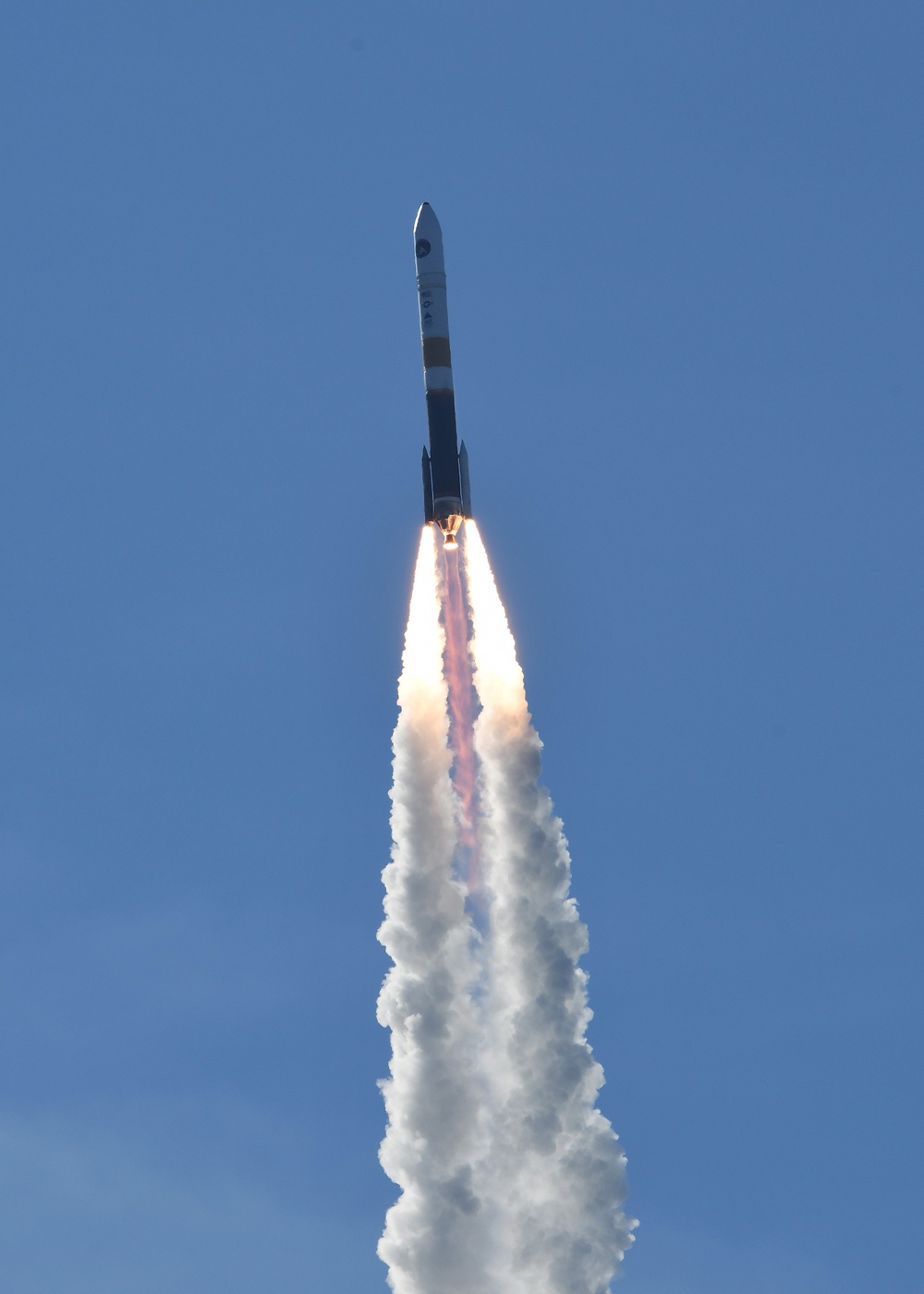 DELTA IV NROL-47 LAUNCHED FROM VANDENBERG