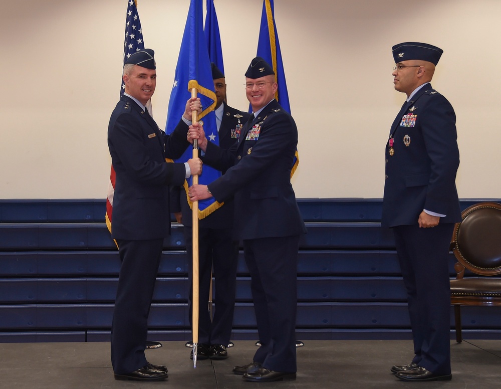 Americas missile warning wing welcomes new commander