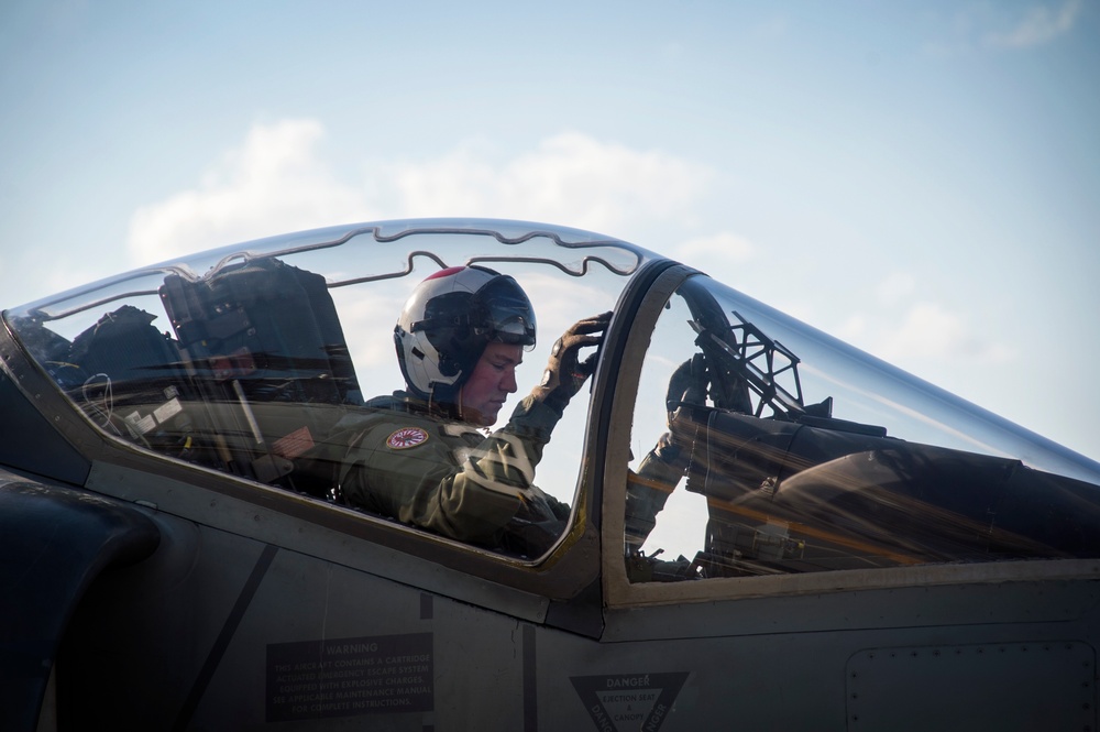 VMA 311 Harrier landing aboard USS Bonhomme Richard