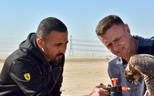 Kuwait Veterinarian Branch Chief visits local Falconer