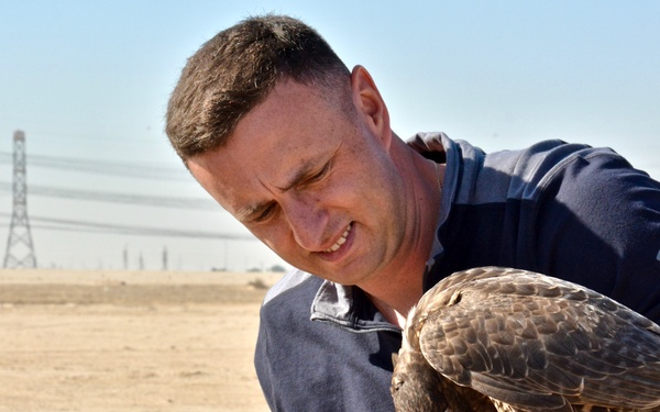 Kuwait Veterinarian Branch Chief visits local Falconer