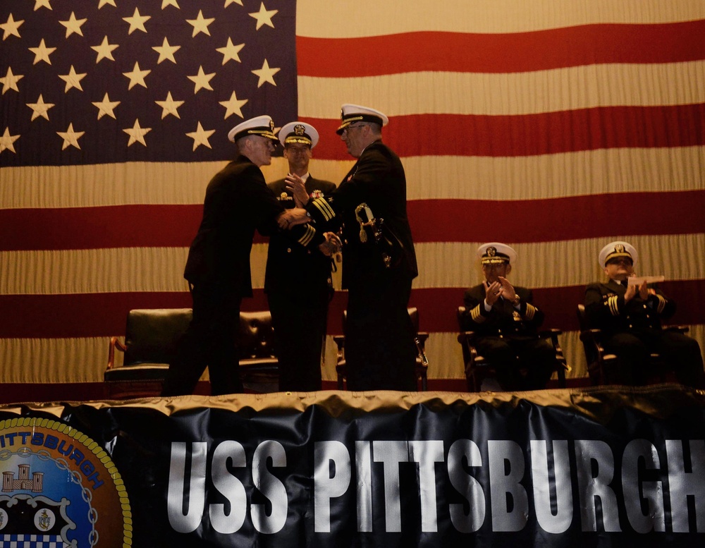 USS Pittsburgh (SSN 720) Holds Change of Command Ceremony