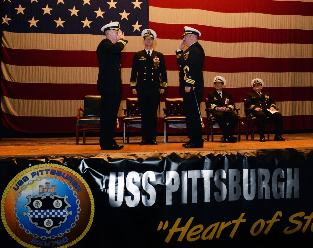 USS Pittsburgh (SSN 720) Holds Change of Command Ceremony