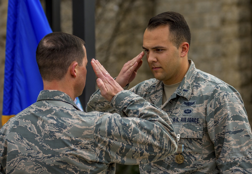 Space operator receives Airman's Medal