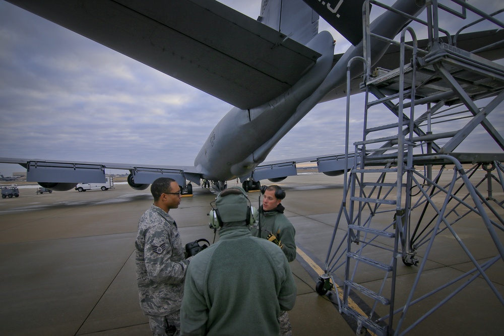 108th Wing maintenance