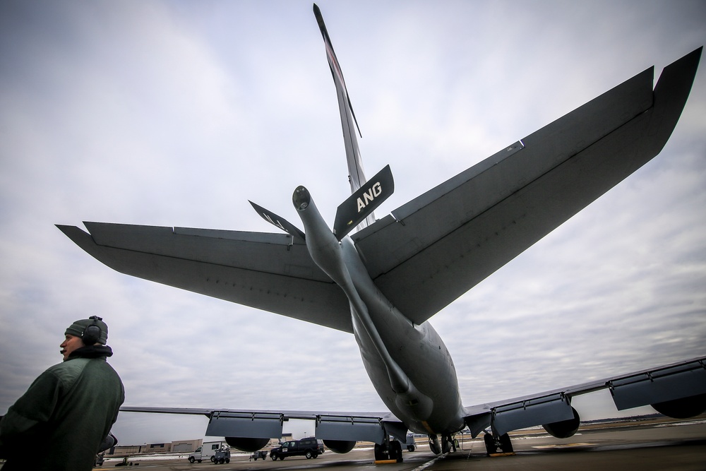 108th Wing maintenance