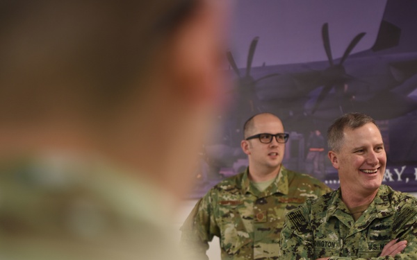Fleet Master Chief Addington Visits 352 SOW