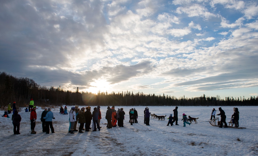 673d FSS and JBER Life offer dog sled rides to Hillberg Ski Area visitors