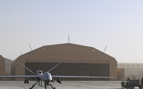 MQ-9 Reaper take off and maintenance