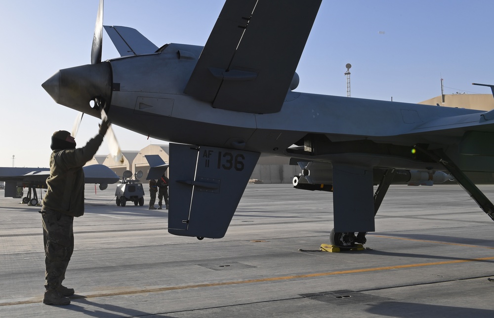 MQ-9 Reaper take off and maintenance