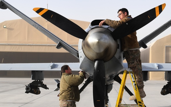 MQ-9 Reaper take off and maintenance