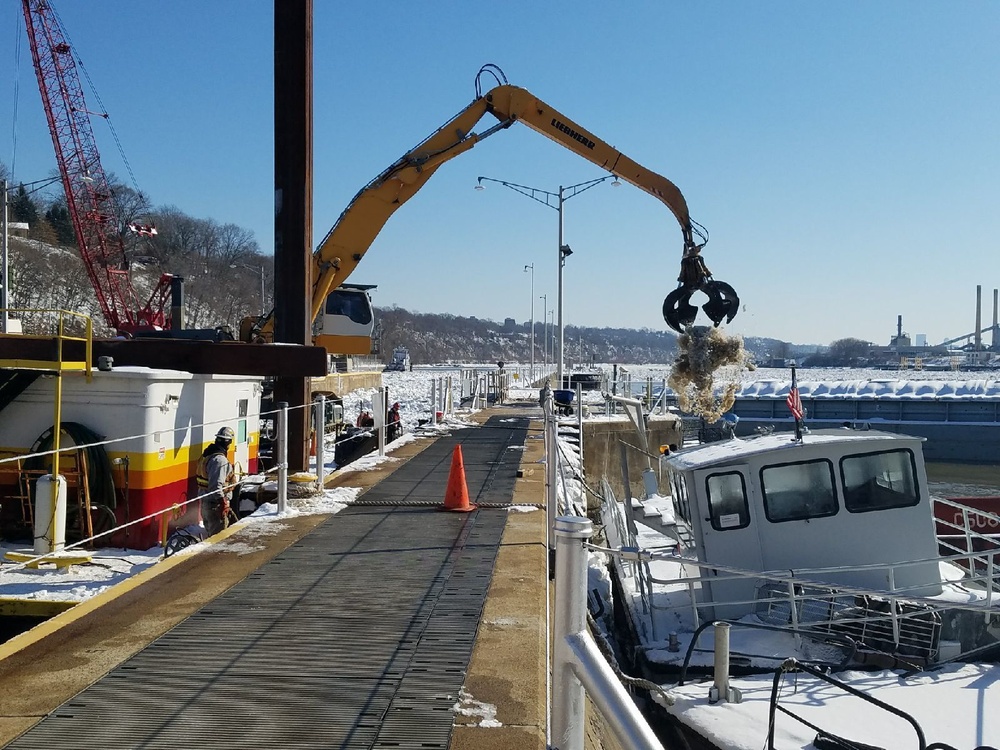 Coast Guard, U.S. Army Corps of Engineers and industry partners respond to barge breakaways on the Ohio River