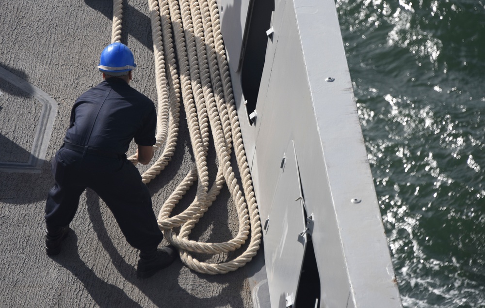 USS Anchorage Departs for NASA URT Mission