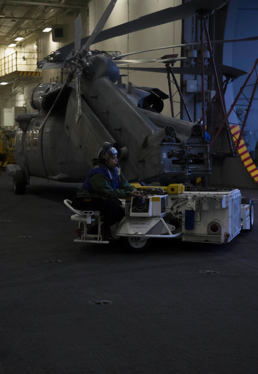 Aircraft Transport to Hangar