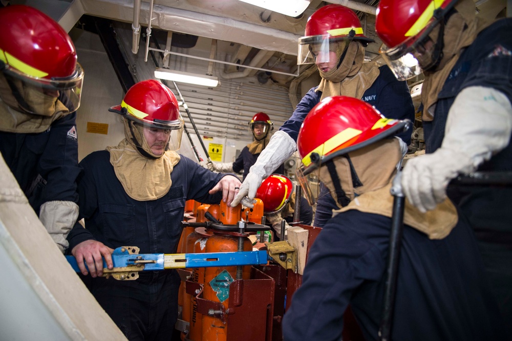 Sea-ready drills aboard USS Bonhomme Richard (LHD 6)