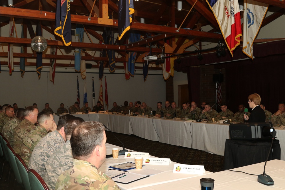 Lt. Gen. Gary Volesky hosts open forum on Joint Base Lewis-McChord