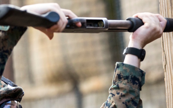 V3/8 0351's participate in a Breach Range