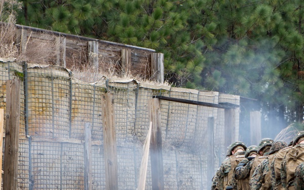 V3/8 0351's participate in a Breach Range