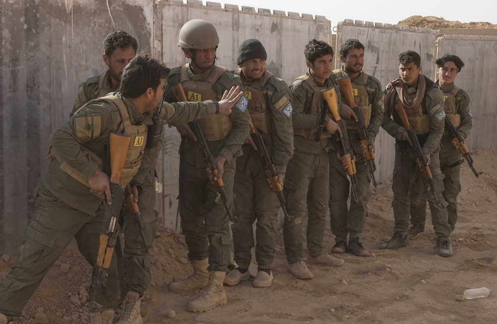 Raqqa Internal Security Force QRF Training