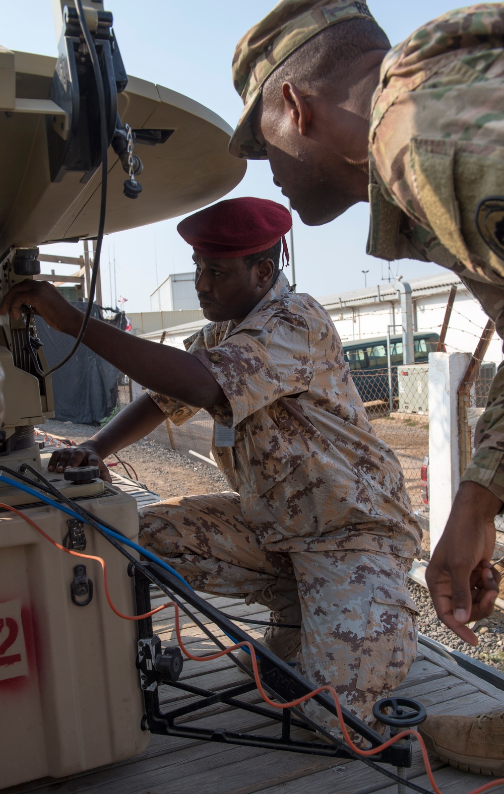 CJTF-HOA shares communications expertise with Djiboutian military partners