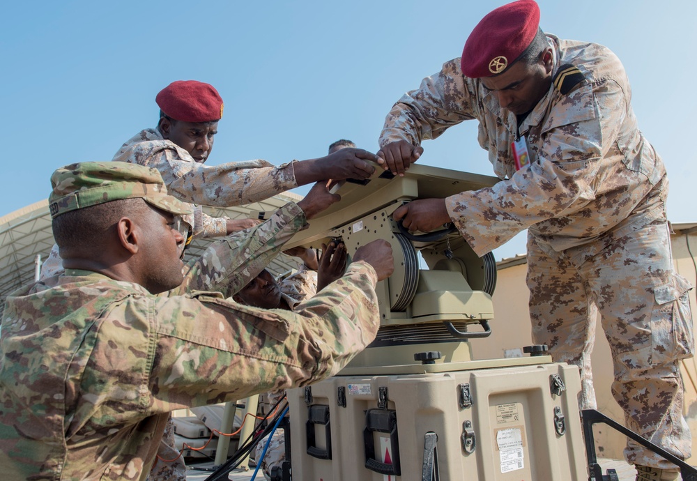 CJTF-HOA shares communications expertise with Djiboutian military partners