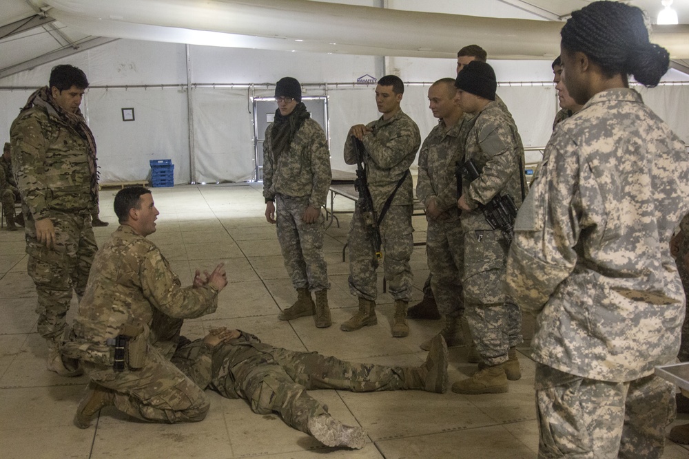 1st SFAB combat advisors develop partnered non-commissioned officers during mission readiness exercise at JRTC