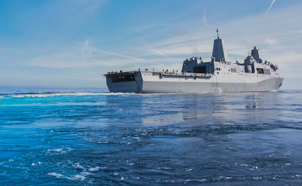 USS Anchorage (LPD 23) Retrieves the NASA Orion Test Article