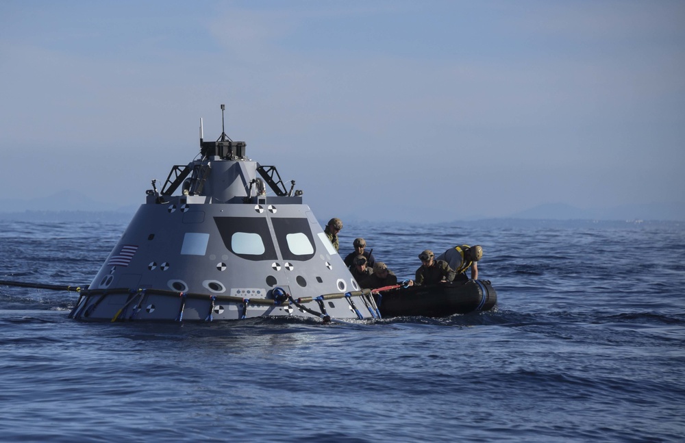 USS Anchorage (LPD 23) Retrieves the NASA Orion Test Article